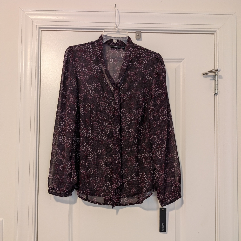 NWT Apt 9 Black and Pink Women's Top